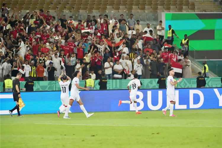 رغم فوزه على البحرين منتخبنا الوطني  يودع بطولة خليجي 27 .